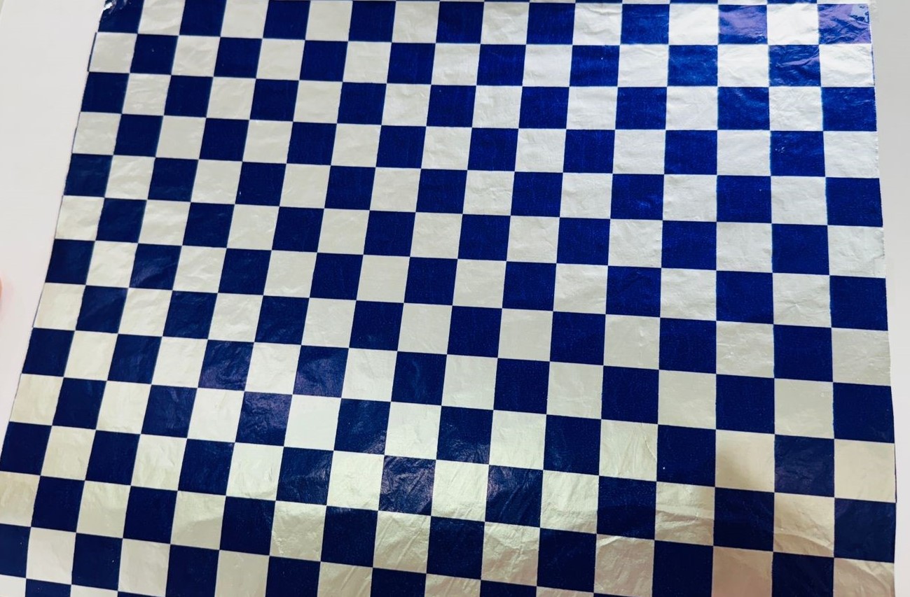 Cushion Foil Insulated Sandwich Wraps – Blue Check Print – 10.5" x 13" – 1,000 - Image 2