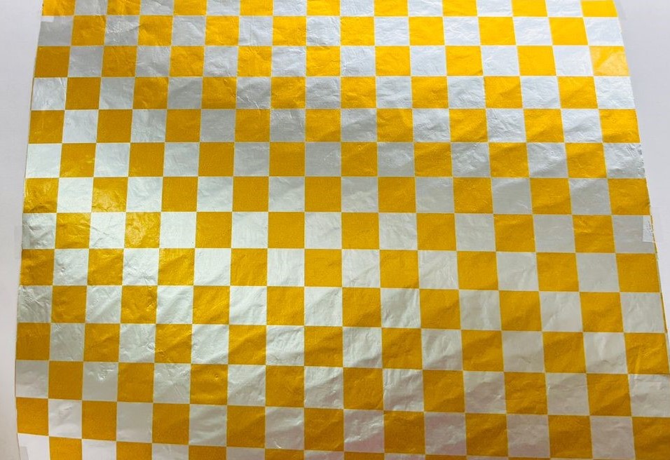 Cushion Foil Insulated Sandwich Wraps – Gold Check Print – 10.5" x 13" – 1,000